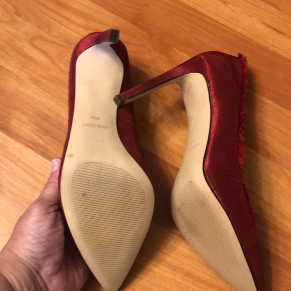 Like New - Nine West Stiletto pump - Picture 7 of 11